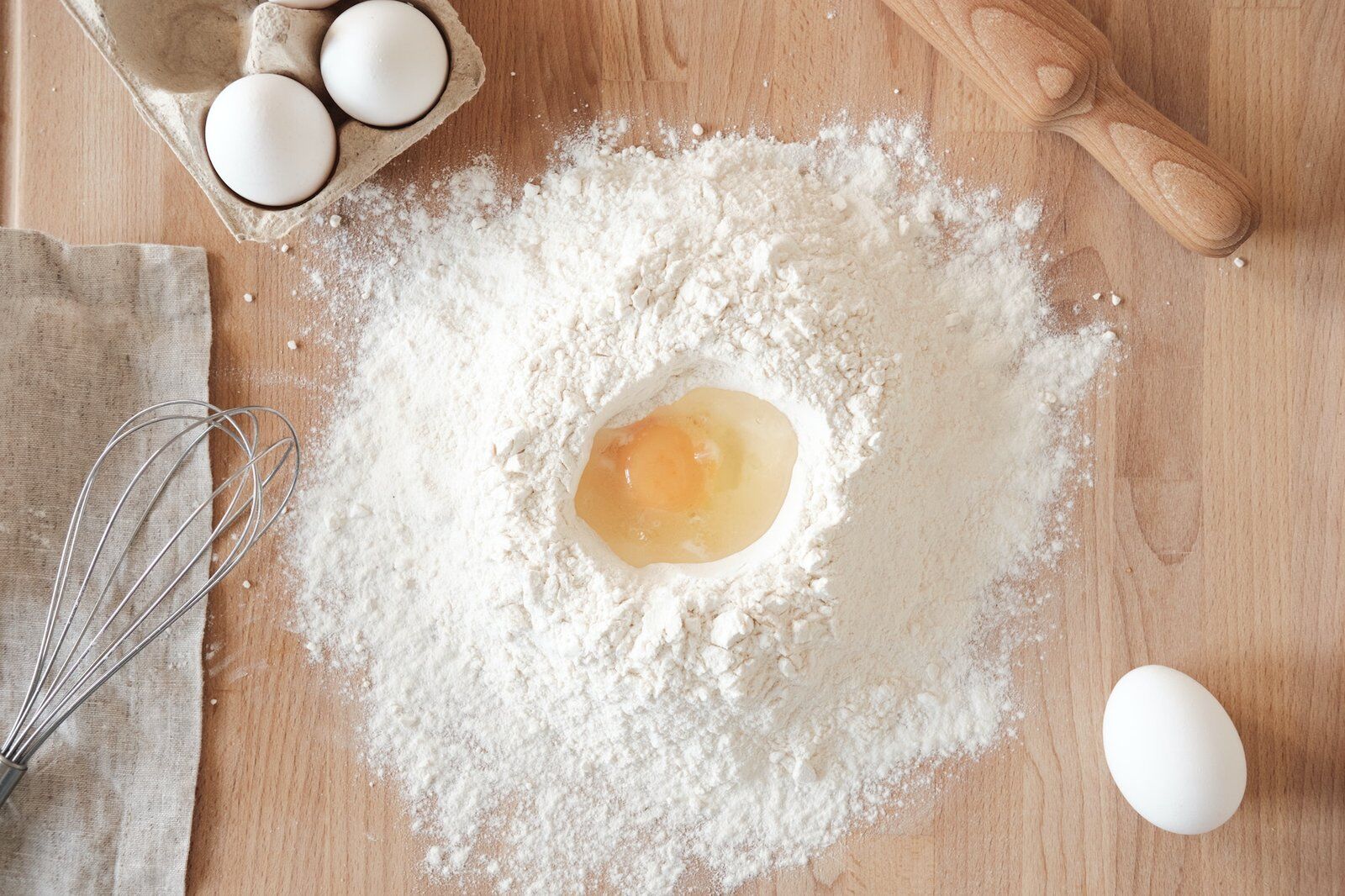 Tepung talas dan telur